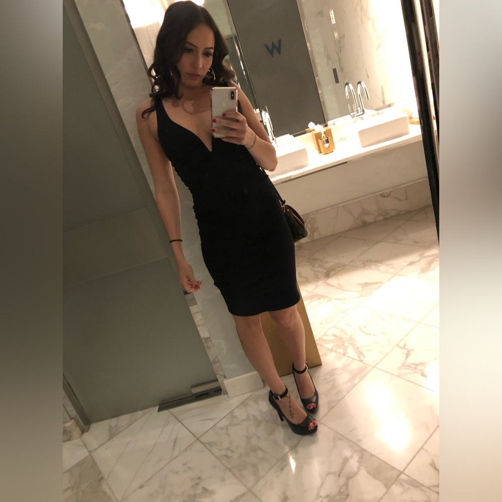Lulus black bodycon dress